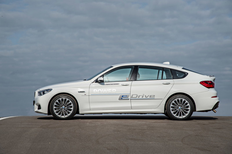 BMW ra mắt 5 Series GT concept plug-in hybrid 670 mã lực
