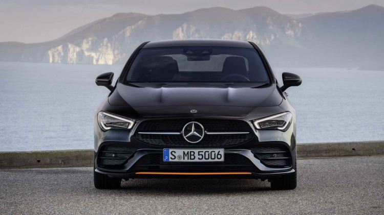 Mercedes-Benz giới thiệu CLA thế hệ mới; mạnh mẽ và thiết kế cuốn hút hơn