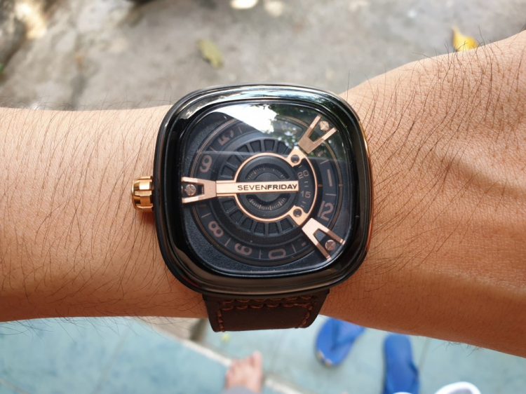 Thanh lý, giao lưu đồng hồ Thụy Sỹ cao cấp Sevenfriday