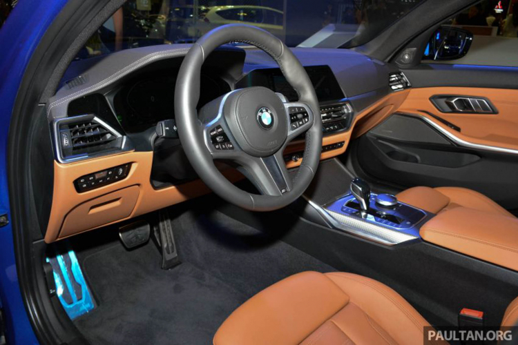 BMW 3-Series mới đã về đến Singapore; có lẽ sẽ về Việt Nam sớm BMW 3-Series mới đã về đến Singapore; có lẽ sẽ về Việt Nam sớm
