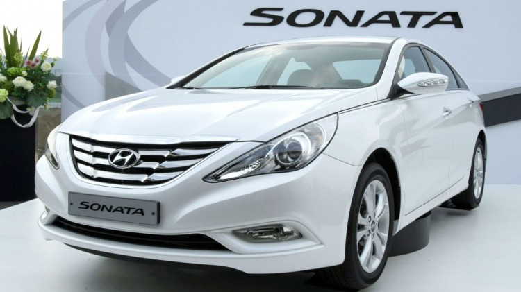 Thợ Việt độ body thân rộng (wide-body) cho Hyundai Sonata