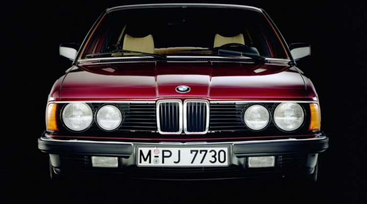 Nhìn lại các thế hệ BMW 7-Series: Thiết kế lưới tản nhiệt hình quả thận ngày càng to hơn Nhìn lại các thế hệ BMW 7-Series: Thiết kế lưới tản nhiệt hình quả thận ngày càng to hơn