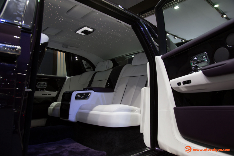 Rolls-Royce Phantom VIII đầu tiên về Việt Nam; nhập chính hãng