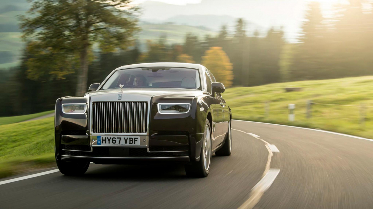 Rolls-Royce Phantom VIII đầu tiên về Việt Nam; nhập chính hãng Rolls-Royce Phantom VIII đầu tiên về Việt Nam; nhập chính hãng