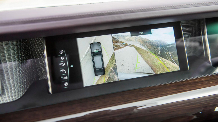 Rolls-Royce Phantom VIII đầu tiên về Việt Nam; nhập chính hãng Rolls-Royce Phantom VIII đầu tiên về Việt Nam; nhập chính hãng