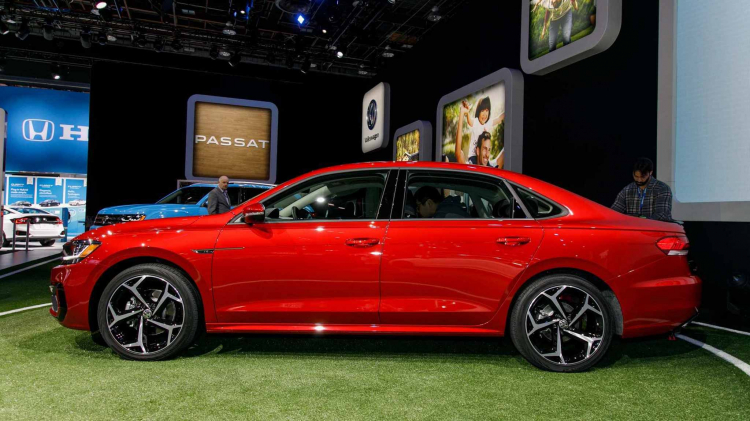 [NAIAS 2019] Volkswagen giới thiệu Passat 2020 tại Mỹ: Thêm công nghệ, thiết kế mới thể thao hơn