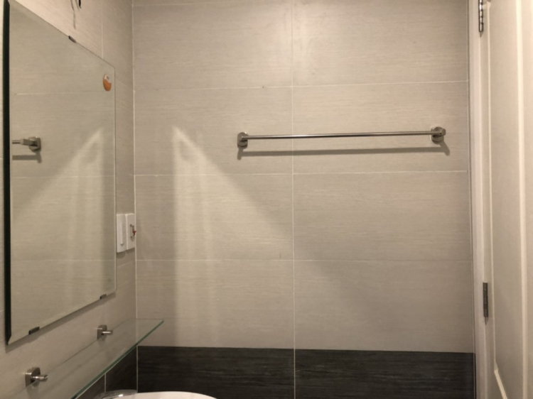 Chính chủ bán gấp căn góc 68.88m2 - 2PN 2WC - tầng 16 - view hồ bơi - giá tốt