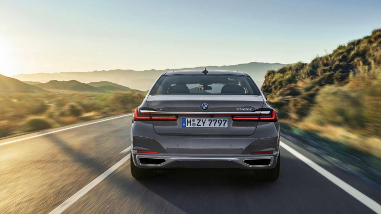 BMW giới thiệu 7-Series 2020: Bản nâng cấp facelift giữa đời mang thiết kế mới đẹp hơn BMW giới thiệu 7-Series 2020: Bản nâng cấp facelift giữa đời mang thiết kế mới đẹp hơn