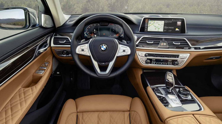 BMW giới thiệu 7-Series 2020: Bản nâng cấp facelift giữa đời mang thiết kế mới đẹp hơn BMW giới thiệu 7-Series 2020: Bản nâng cấp facelift giữa đời mang thiết kế mới đẹp hơn