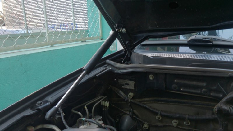 Tấm lót cách nhiệt capô Pajero Sport Tấm lót cách nhiệt capô Pajero Sport