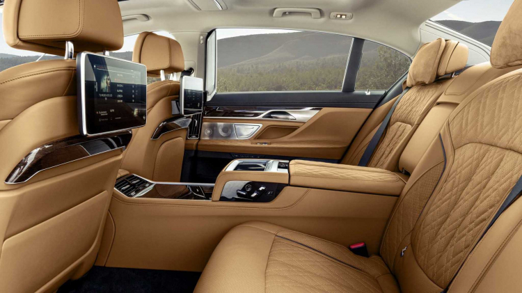 BMW giới thiệu 7-Series 2020: Bản nâng cấp facelift giữa đời mang thiết kế mới đẹp hơn BMW giới thiệu 7-Series 2020: Bản nâng cấp facelift giữa đời mang thiết kế mới đẹp hơn
