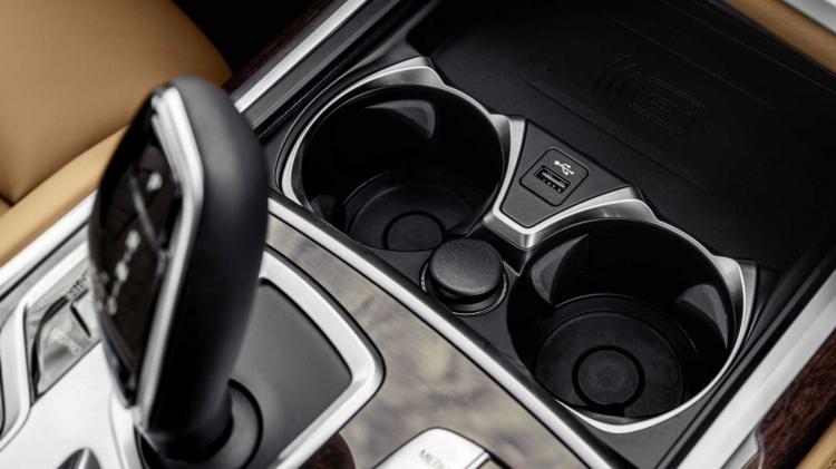 BMW giới thiệu 7-Series 2020: Bản nâng cấp facelift giữa đời mang thiết kế mới đẹp hơn BMW giới thiệu 7-Series 2020: Bản nâng cấp facelift giữa đời mang thiết kế mới đẹp hơn