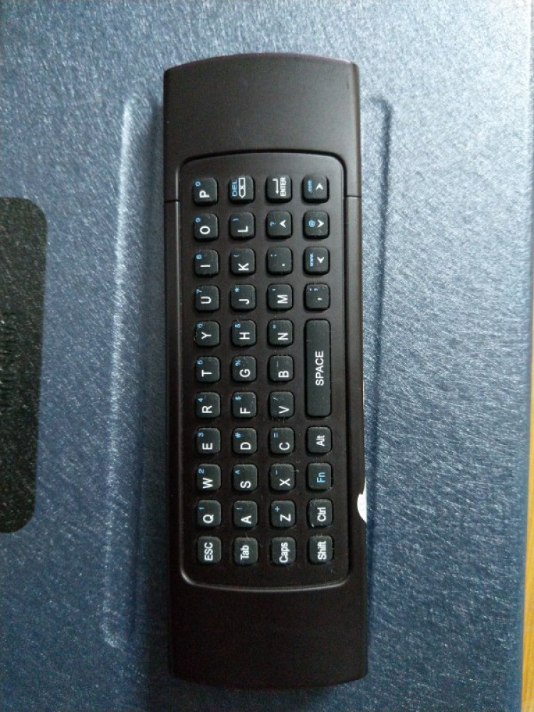 Chuột và bàn phím wireless cho HTPC