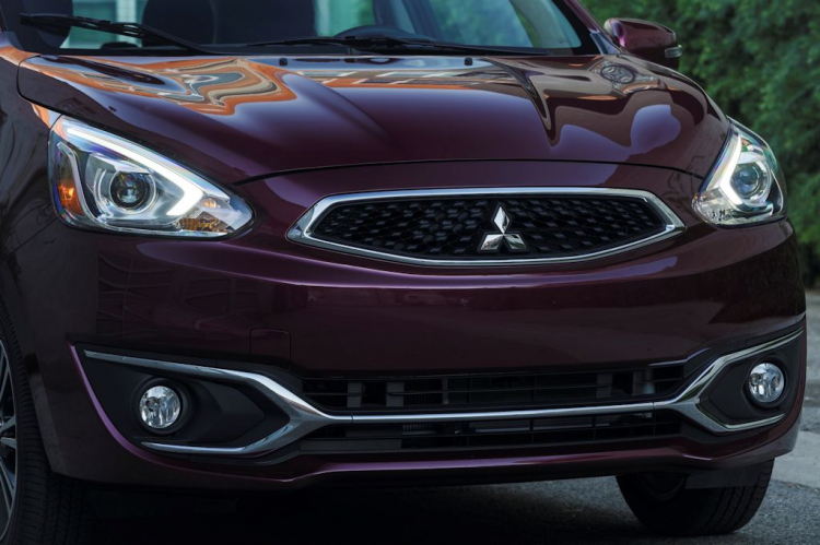 Mitsubishi Attrage 2019 tại Việt Nam; mâm và lưới tản nhiệt sơn đen; giá chỉ từ 375 triệu đồng Mitsubishi Attrage 2019 tại Việt Nam; mâm và lưới tản nhiệt sơn đen; giá chỉ từ 375 triệu đồng
