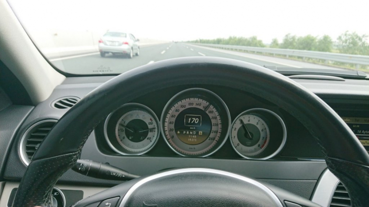 Autobahn ở Đức có thể sẽ không còn cho chạy mái thoải; bác nào chưa đi thì tranh thủ nhé