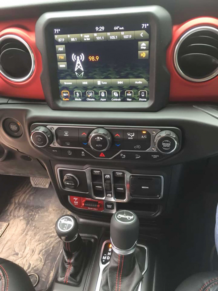 Jeep Wrangler Unlimited Rubicon 2019 về Việt Nam: SUV hàng độc có giá hơn 4 tỷ đồng