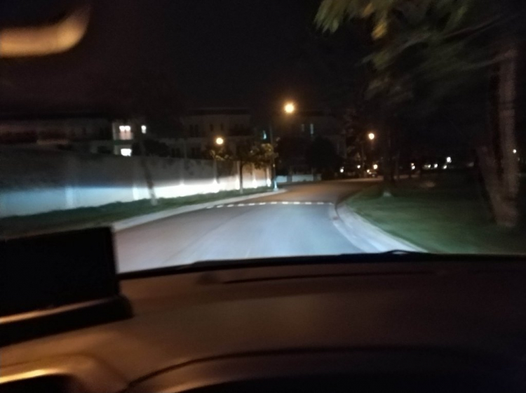 Tư vấn lắp đèn Led phillips cho ô tô Tư vấn lắp đèn Led phillips cho ô tô