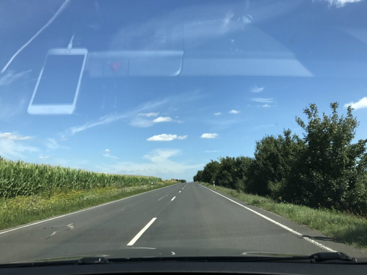 Autobahn ở Đức có thể sẽ không còn cho chạy mái thoải; bác nào chưa đi thì tranh thủ nhé Autobahn ở Đức có thể sẽ không còn cho chạy mái thoải; bác nào chưa đi thì tranh thủ nhé