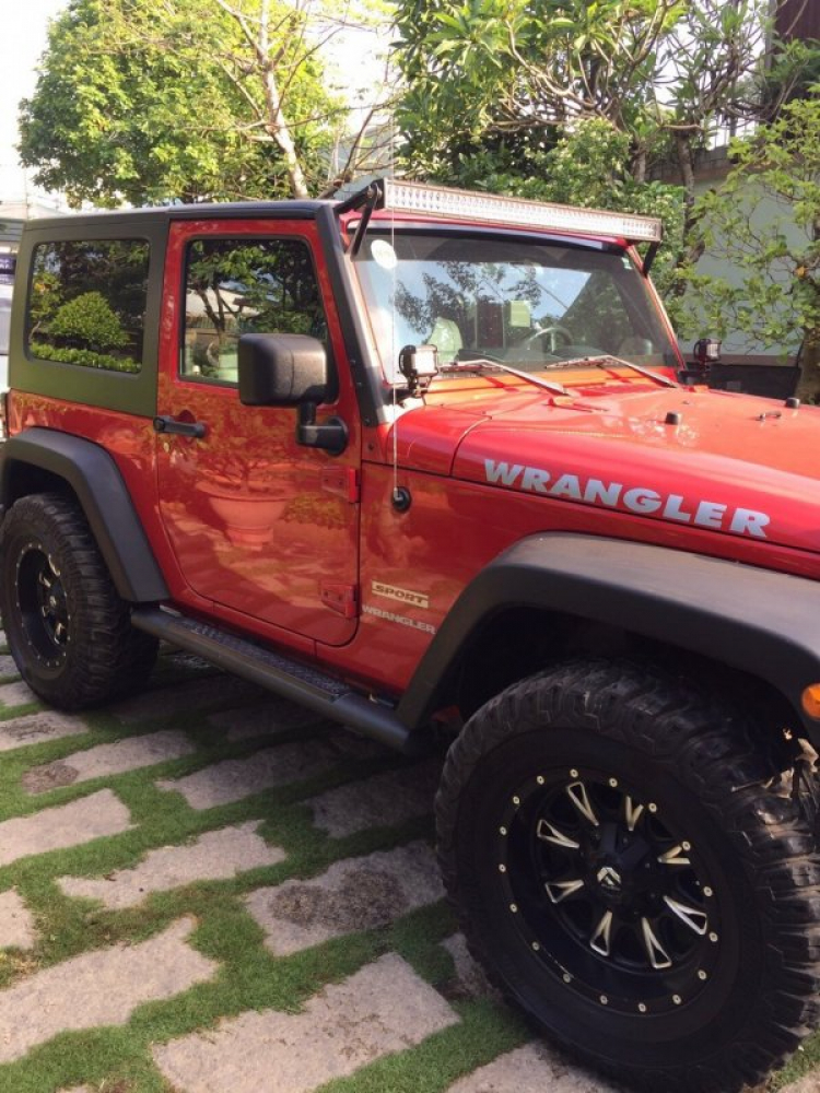 Jeep Wrangler Unlimited Rubicon 2019 về Việt Nam: SUV hàng độc có giá hơn 4 tỷ đồng Jeep Wrangler Unlimited Rubicon 2019 về Việt Nam: SUV hàng độc có giá hơn 4 tỷ đồng