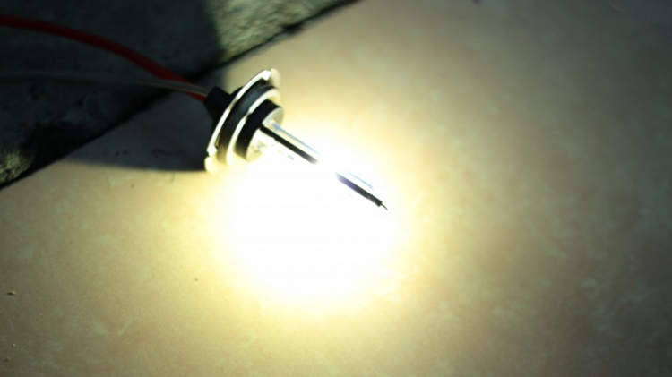 Tư vấn lắp đèn Led phillips cho ô tô Tư vấn lắp đèn Led phillips cho ô tô