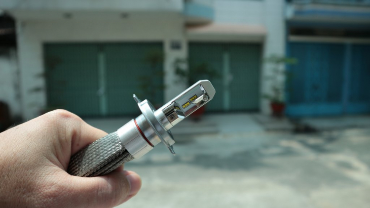 Tư vấn lắp đèn Led phillips cho ô tô Tư vấn lắp đèn Led phillips cho ô tô