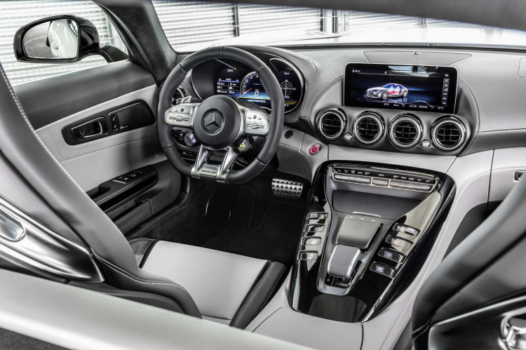 Siêu xe Mercedes-AMG GT 2020 đã có giá bán từ 153.413 USD