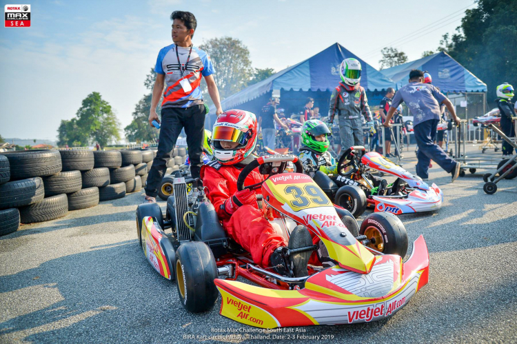 Doug Pham - tay đua Go-kart 11 tuổi xuất sắc giành hạng 4 tại giải đua ở Thái Lan