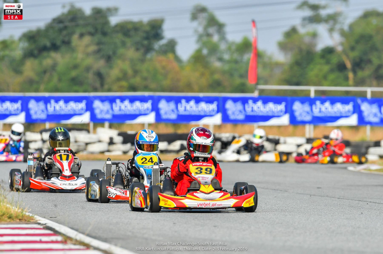 Doug Pham - tay đua Go-kart 11 tuổi xuất sắc giành hạng 4 tại giải đua ở Thái Lan