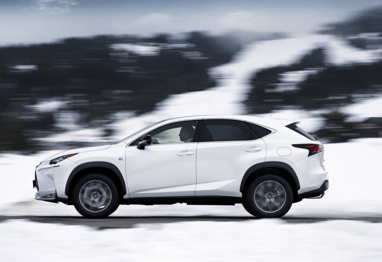 Lexus NX 300 F-Sport Black Line: Phiên bản đặc biệt sản xuất giới hạn 1.000 chiếc