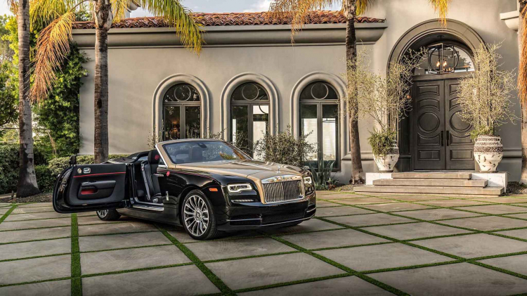 Mừng năm Kỷ Hợi, Rolls-Royce giới thiệu Ghost, Wraith và Dawn phiên bản đặc biệt ‘’Year of the Pig’’