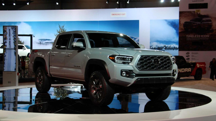 Xem trước bán tải Toyota Tacoma 2020 mới trước ngày ra mắt; đối thủ của Ford Ranger Xem trước bán tải Toyota Tacoma 2020 mới trước ngày ra mắt; đối thủ của Ford Ranger