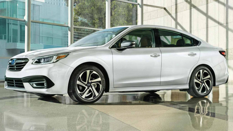 Subaru Legacy thế hệ mới ra mắt; đổi mới thiết kế; có thêm động cơ 2.4L tăng áp