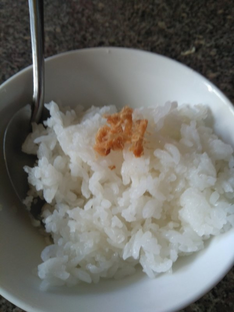 Nên làm về sản xuất hay dịch vụ? Nên làm về sản xuất hay dịch vụ?