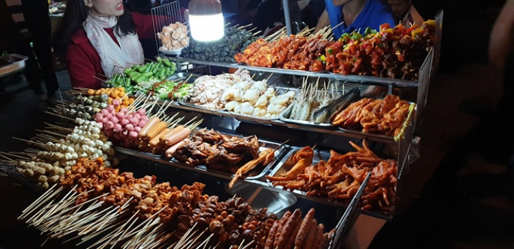 10 h đêm - cuồng chân - và thế là ... 10 h đêm - cuồng chân - và thế là ...