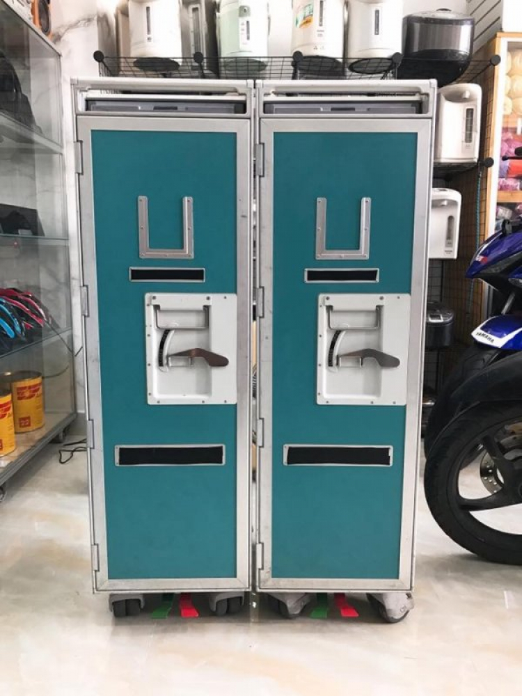 Mua thùng đồ nghề. Mua thùng đồ nghề.