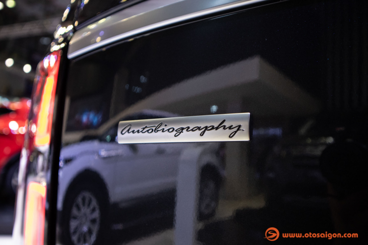 Range Rover phiên bản Autobiography LWB 2019 nhập tư chào giá hơn 13 tỷ đồng tại Việt Nam