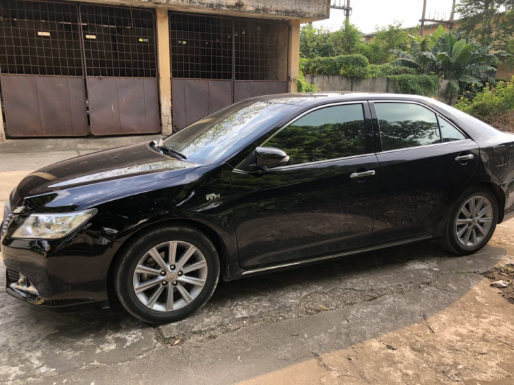 Bác nào rành Camry 2.0 cho em ít nhận xét