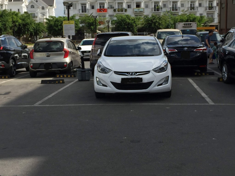 Đậu xe siêu chuẩn
