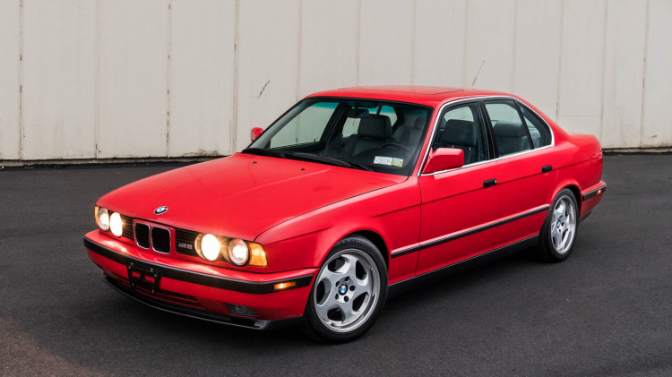 BMW M5 đời 1991 rao bán với mức giá đủ để “đập hộp” 530i xDrive tại Mỹ