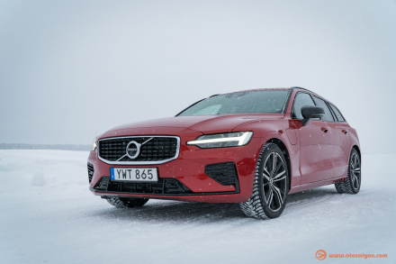 OtoSaigon-Volvo-V60-Cross-Country-Lulea-Sweden-2019-11.jpg