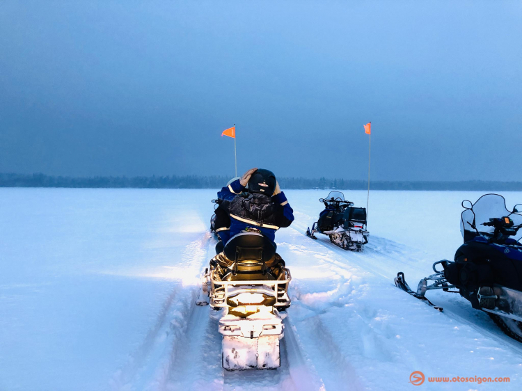 [Clip] Lái thử xe Snowmobile trên mặt biển Baltic ở Lulea, Thuỵ Điển