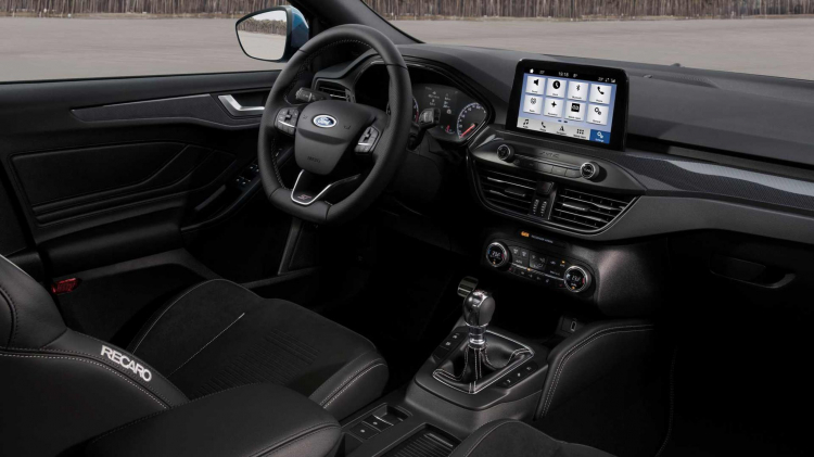 Ford giới thiệu Focus ST 2020: Mạnh 276 mã lực, có hộp số tay; vi sai chống trượt điện tử