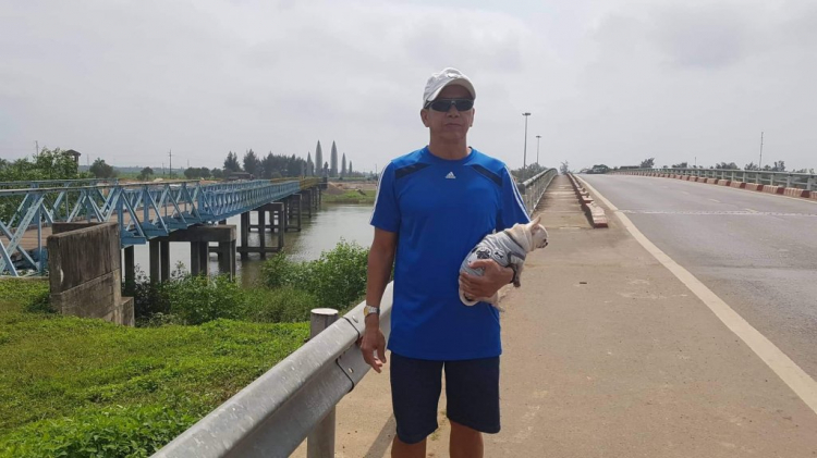 Đầu năm xuyên gần nửa Việt. Đầu năm xuyên gần nửa Việt.