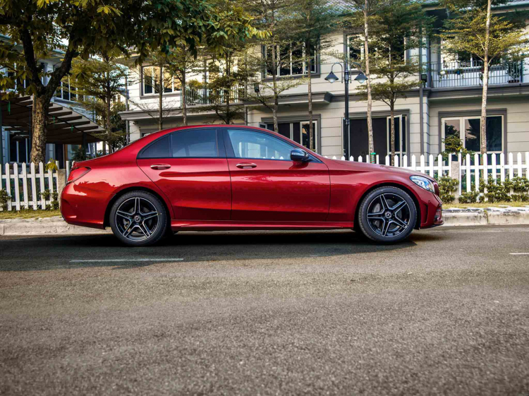 Mercedes-Benz C-Class 2019 ra mắt tại Việt Nam; 03 phiên bản giá từ 1,499 - 1,897 tỷ đồng