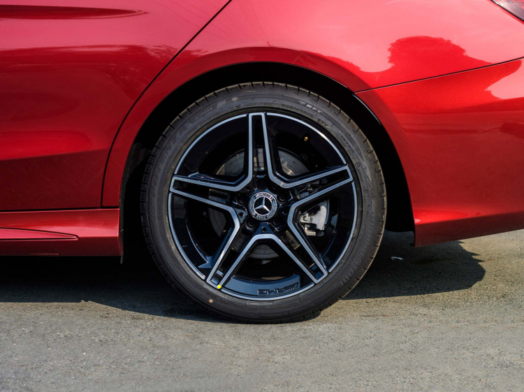 Mercedes-Benz C-Class 2019 ra mắt tại Việt Nam; 03 phiên bản giá từ 1,499 - 1,897 tỷ đồng Mercedes-Benz C-Class 2019 ra mắt tại Việt Nam; 03 phiên bản giá từ 1,499 - 1,897 tỷ đồng
