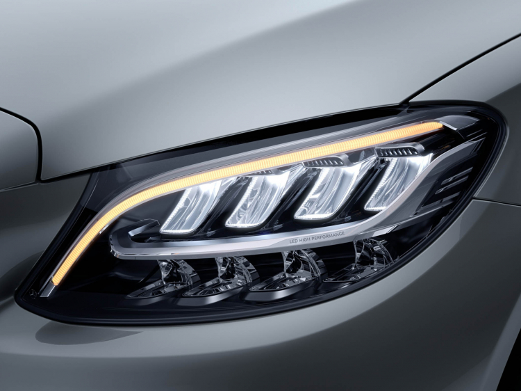Mercedes-Benz C-Class 2019 ra mắt tại Việt Nam; 03 phiên bản giá từ 1,499 - 1,897 tỷ đồng Mercedes-Benz C-Class 2019 ra mắt tại Việt Nam; 03 phiên bản giá từ 1,499 - 1,897 tỷ đồng