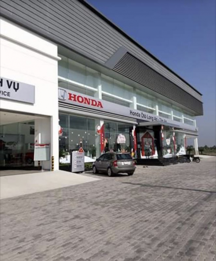 Nhà thầu nhôm kính chuyên lắp đặt cho showroom ô tô Nhà thầu nhôm kính chuyên lắp đặt cho showroom ô tô