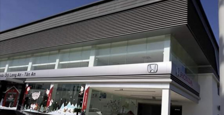 Nhà thầu nhôm kính chuyên lắp đặt cho showroom ô tô Nhà thầu nhôm kính chuyên lắp đặt cho showroom ô tô