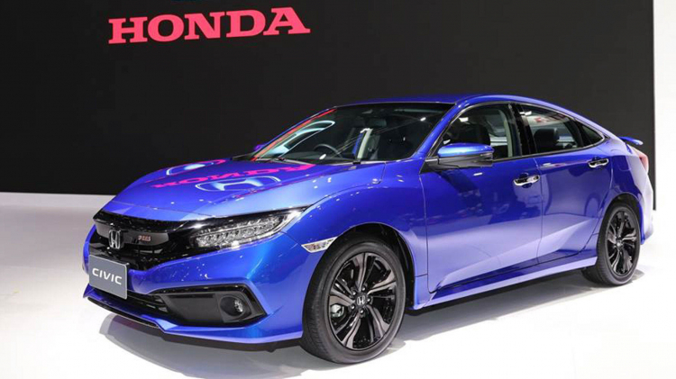 Honda Civic RS 2019 mới có giá tạm tính 923 triệu đồng tại Việt Nam?