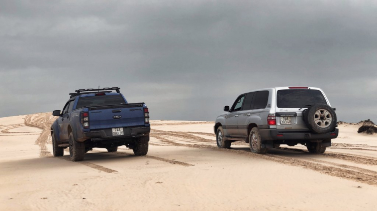 Cỗ máy uống xăng Land Cruiser của Toyota sau 15 năm còn lại gì? Cỗ máy uống xăng Land Cruiser của Toyota sau 15 năm còn lại gì?
